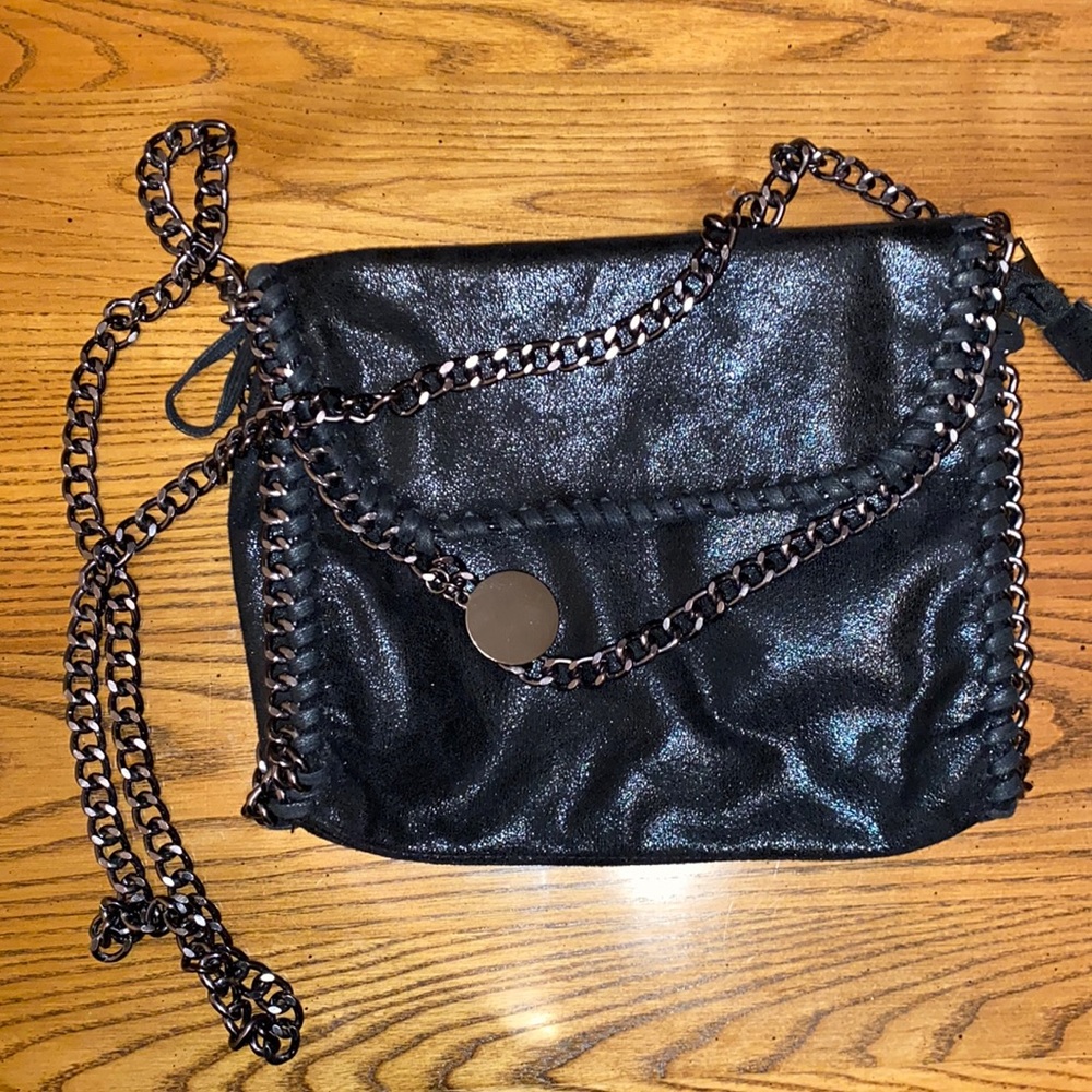 Black crossbody with chain strap